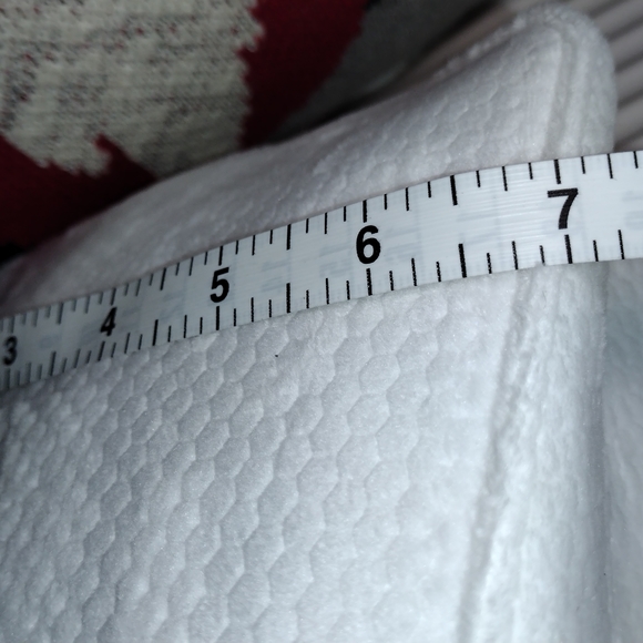 GUERLAIN White Fluffy Cosmetics Bag NEW Gold Hardware, 7"x8.5"X3", Bee Logo - Picture 11 of 12